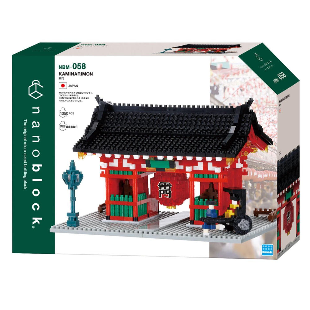 The image is a boxed set of building blocks depicting a traditional Japanese temple with a red roof and green accents.
