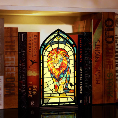 The Regal Lion Guard Book Nook with Candle Glow