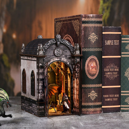 Dragons Treasure Labyrinth - DIY BookNook Kit