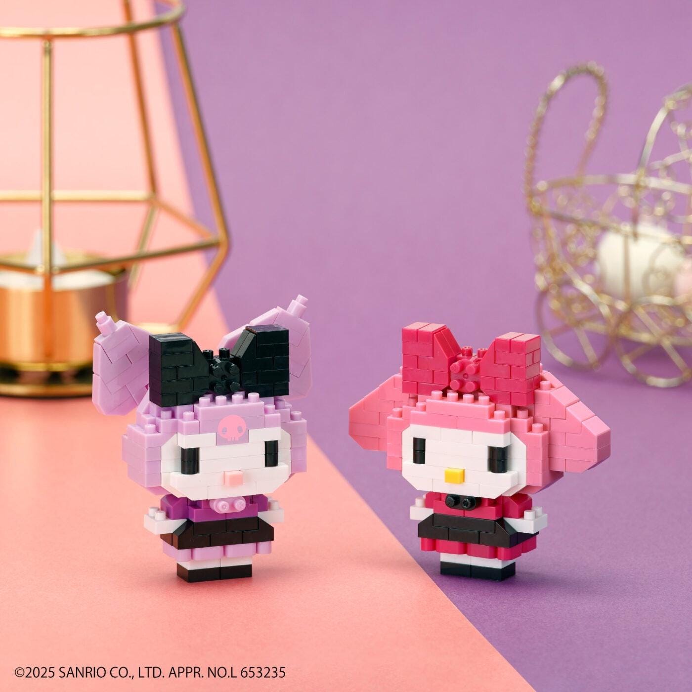 Two small nano building blocks My Melody characters in pink dresses
